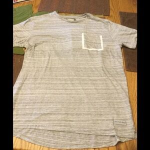 On The Byas women's size M top Gray SS scoop neck